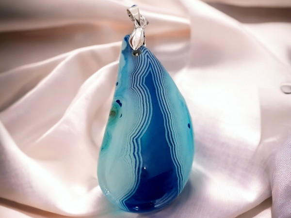 pendentif agate bleue goutte